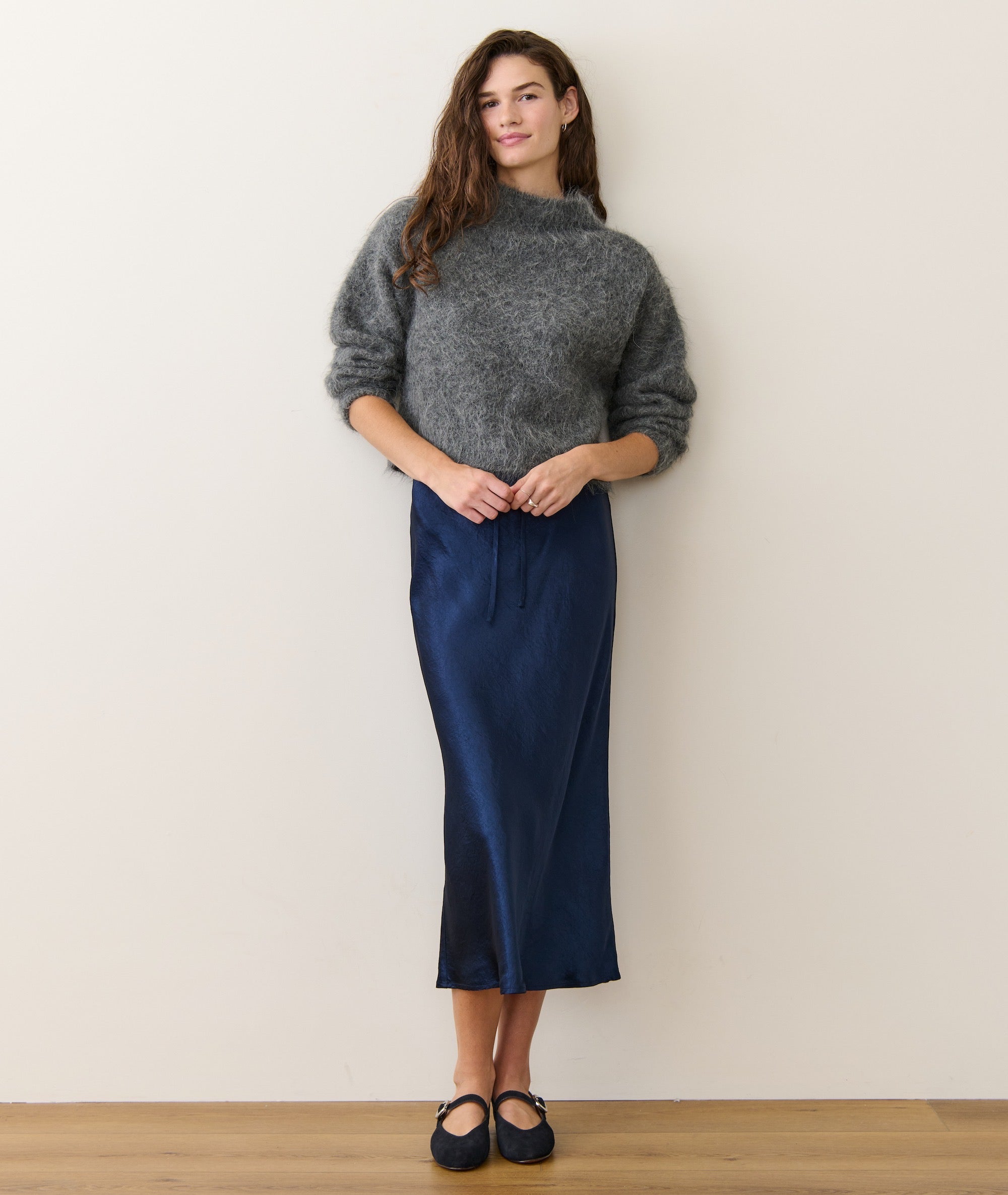 H1_W_Gabrielle_Slip_Skirt_Navy0970-Final-Web